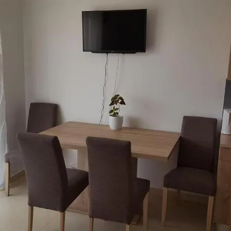 With Parking Space - 23051 شقة